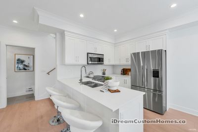 8233 Williams Rd, Richmond